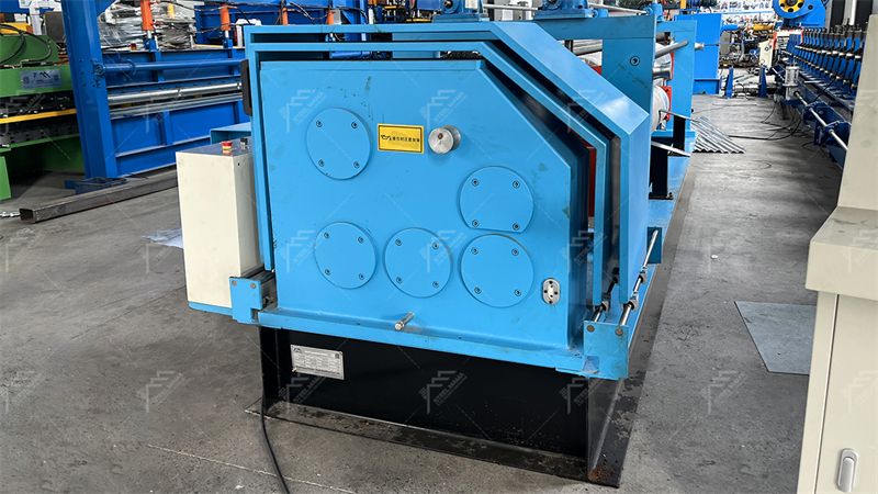 m&aacute;quina para techos corrugados