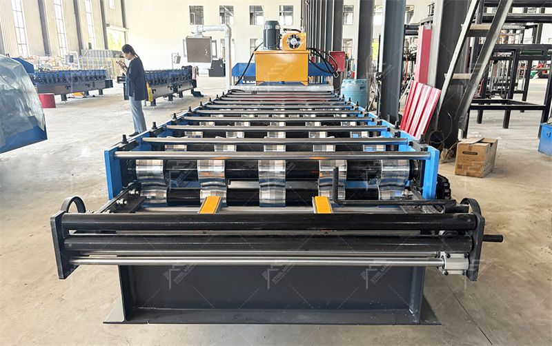 M&aacute;quina para paneles de techo de acero de color trapezoidal