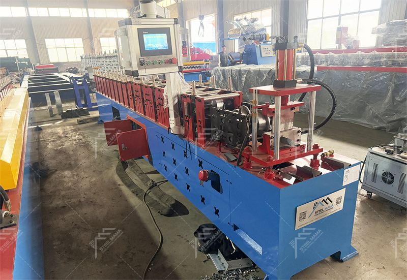 Clip Z para panel de techo con junta alzada KR18