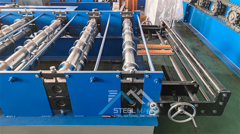 M&aacute;quina de hojas trapezoidales