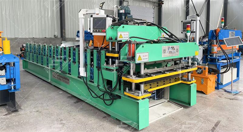 836 M&aacute;quina de l&aacute;minas de techo corrugadas