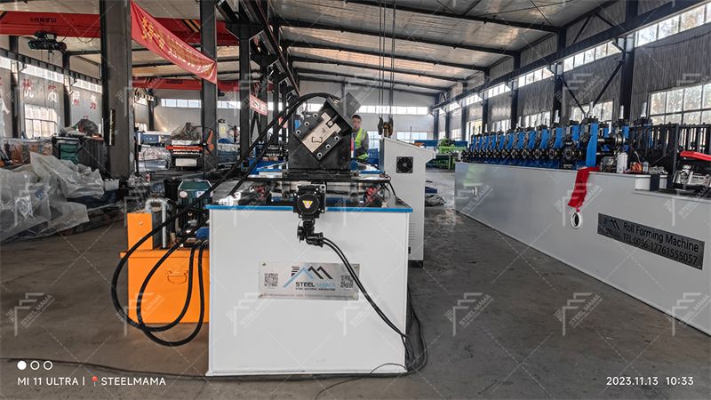 m&aacute;quina formadora de correas para paneles de techo c