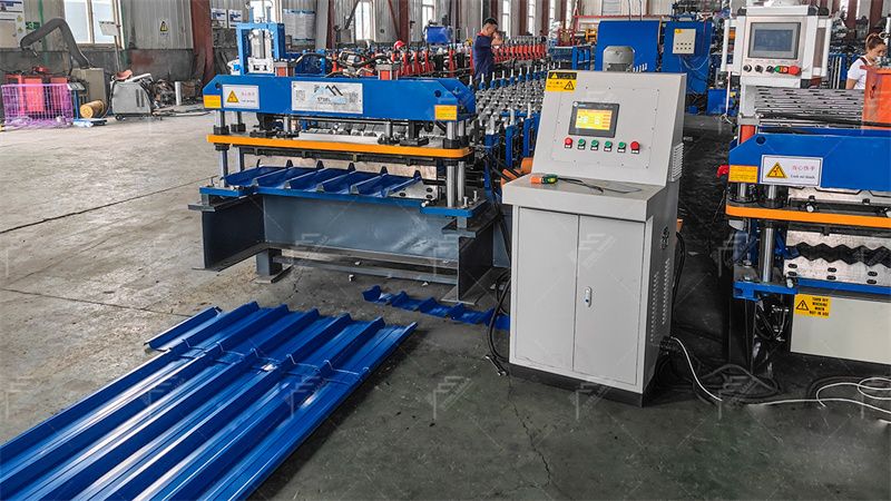 M&aacute;quina formadora de l&aacute;minas de techo de metal IBR