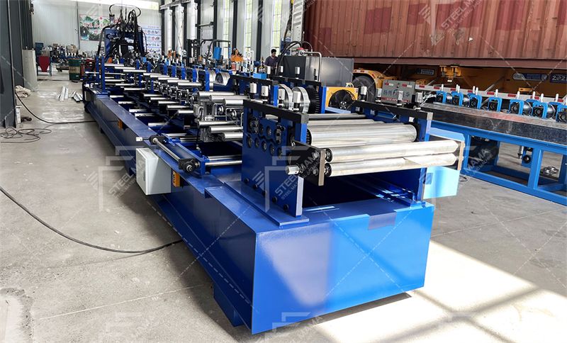 M&aacute;quina para fabricar canales C