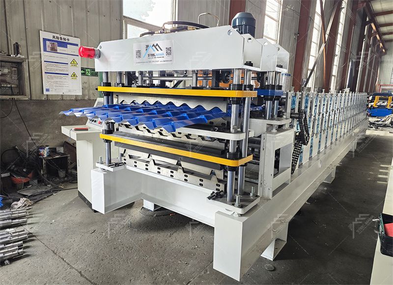 m&aacute;quina autom&aacute;tica de formaci&oacute;n de rollo en fr&iacute;o de tres capas 