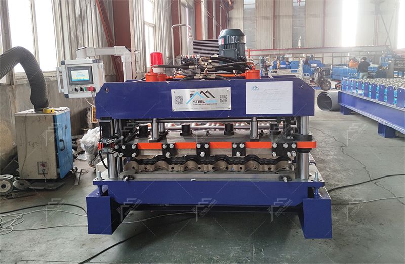 M&aacute;quina formadora de rollos de tejas 1155