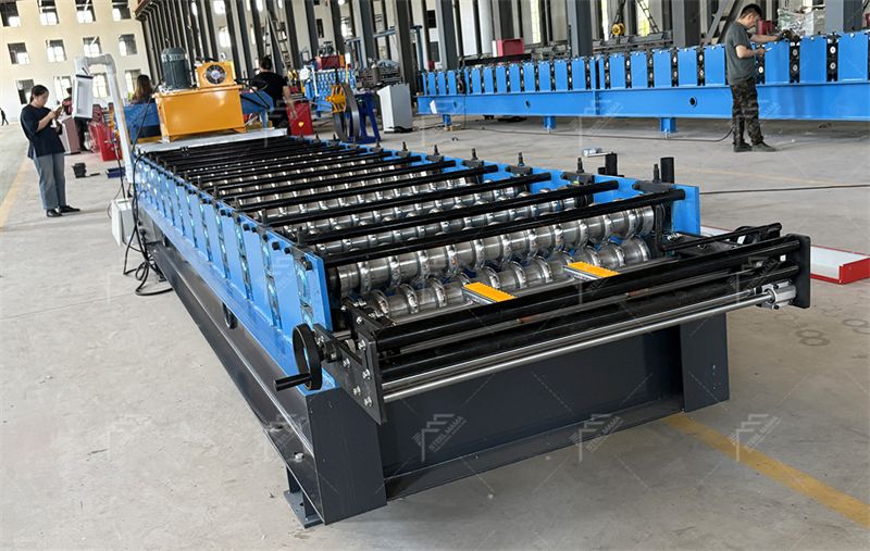 M&aacute;quina para fabricar techos de acero corrugado