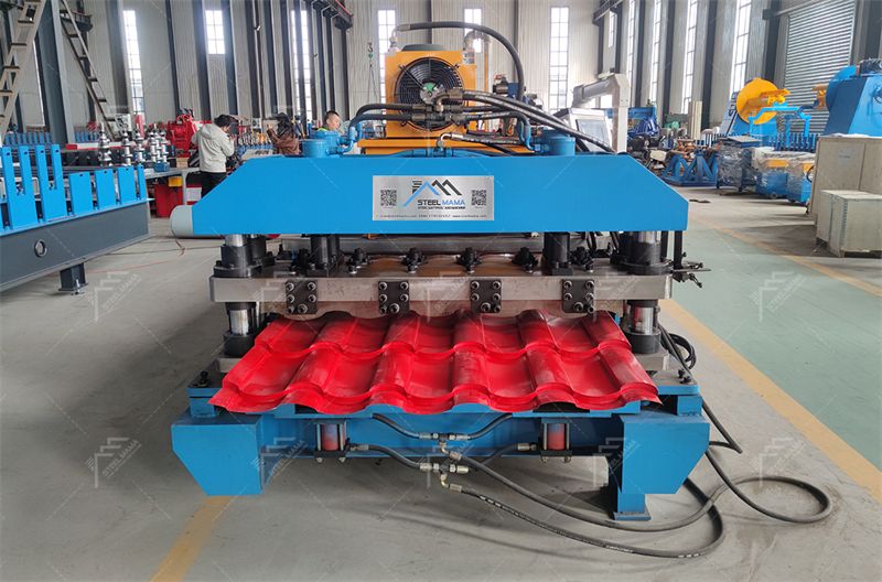 M&aacute;quina formadora de rollos de tejas esmaltadas para techos