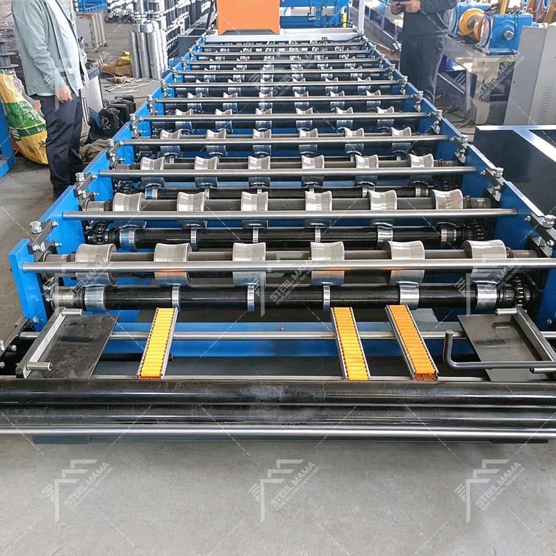 Máquina perfiladora de láminas para techos trapezoidales Steelmama 840 de alta productividad para Ecuador 