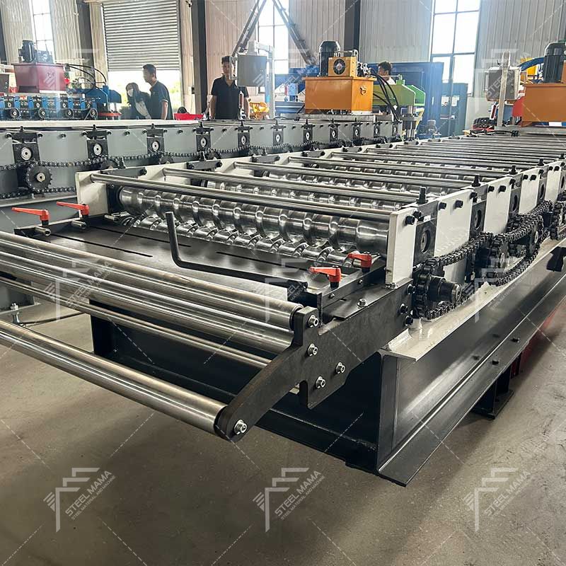 Máquina formadora de rollos de láminas de techo corrugado populares 836 de Bolivia duraderas de alto rendimiento Steelmama