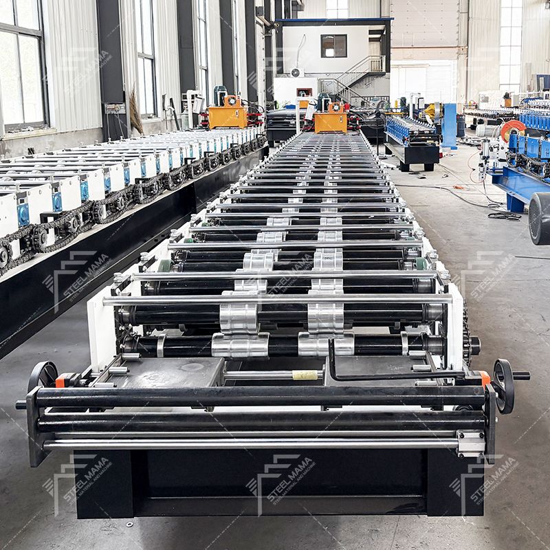 Máquina formadora de rollos de bloqueo de resorte de acero galvanizado de alta eficiencia popular de Sudáfrica 700