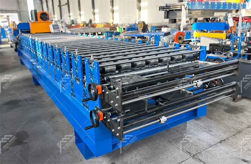 m&aacute;quina formadora de l&aacute;minas para techos dobles