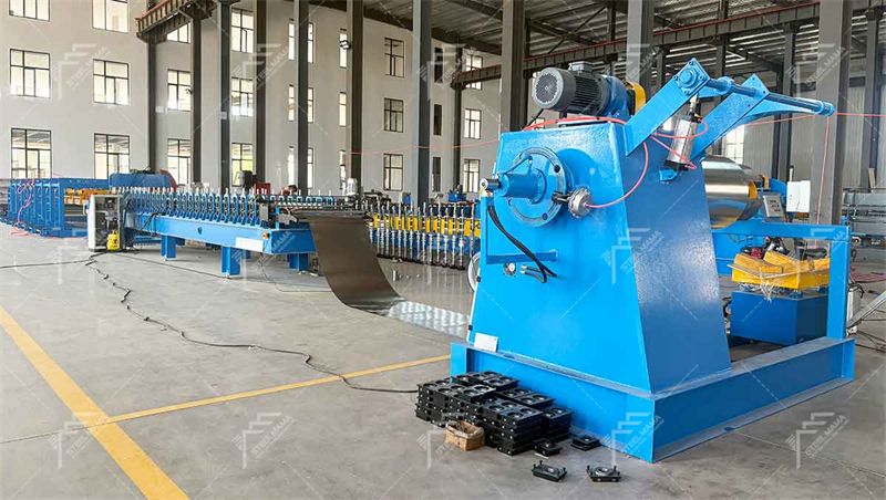 M&aacute;quina para fabricar techos y paneles corrugados