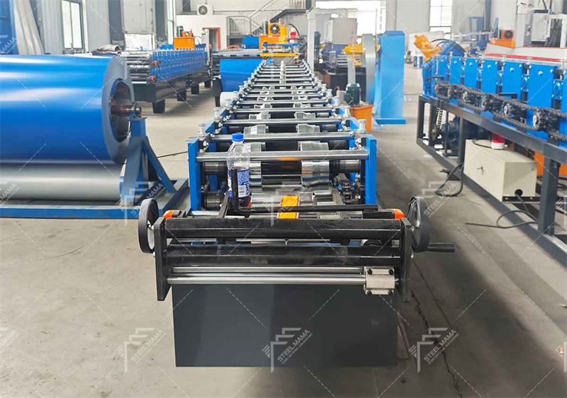 M&aacute;quina de paneles de techo Ridge Cap a la venta