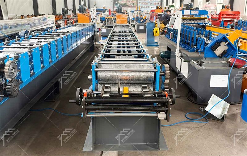 Costo de la m&aacute;quina perfiladora de l&aacute;minas de techo con autobloqueo 