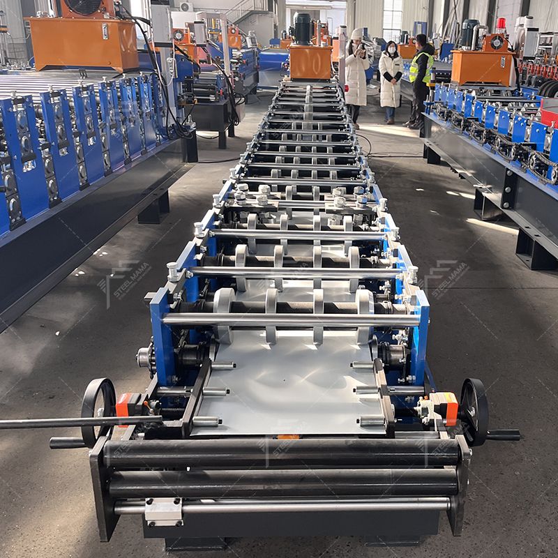 Máquina formadora de rollos de tapa de cresta premium completamente automática de alta eficiencia para Ghana