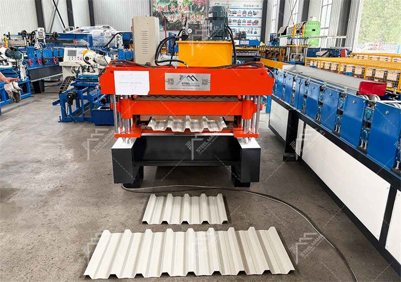 M&aacute;quina formadora de rollos de paneles de techo de doble capa a la venta