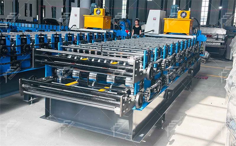 m&aacute;quina formadora de l&aacute;minas para techos de doble capa