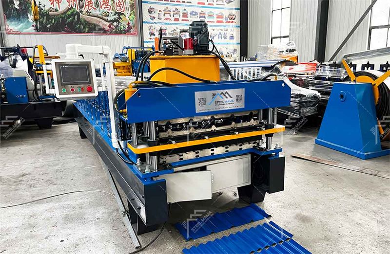 M&aacute;quina de l&aacute;minas para techos corrugados de doble capa