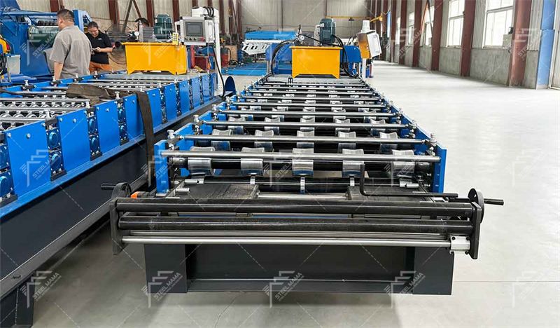 M&aacute;quina formadora de paneles de chapa de techo trapezoidal