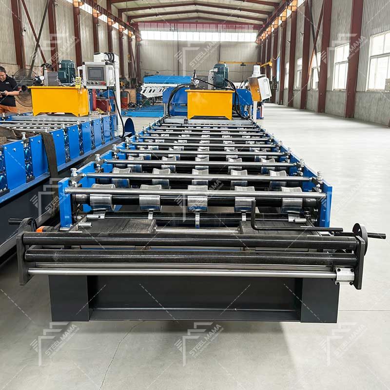 Steelmama Camerún Popular 840 Máquina formadora de rollos de láminas de paneles de techo frío trapezoidales para la venta