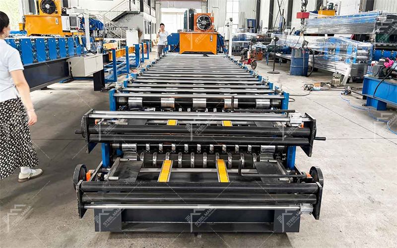 M&aacute;quina perfiladora de acero de doble capa