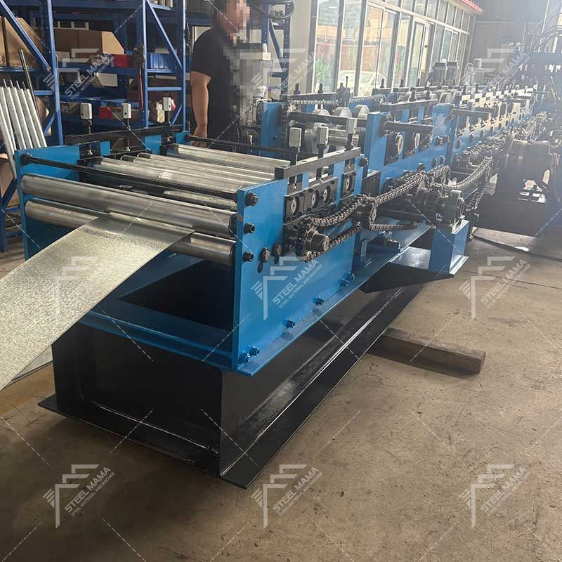 Línea de producción de máquina perfiladora de correas CZ de alta velocidad popular dominicana