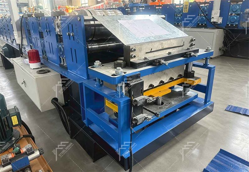 M&aacute;quina perfiladora de l&aacute;minas de techo con autobloqueo 