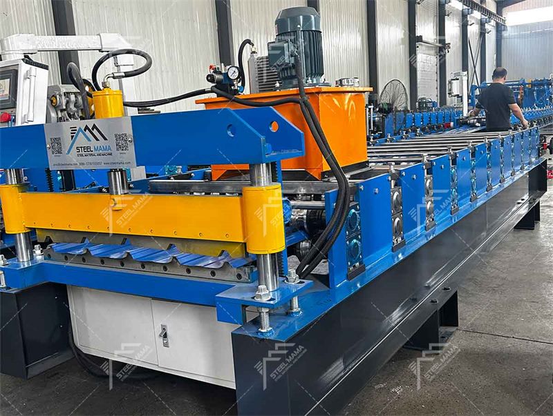 M&aacute;quina perfiladora de paneles de techo IBR