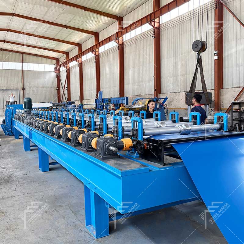 Steelmama produce una máquina perfiladora de paneles trapezoidales de metal 1000 de alta calidad para Rusia