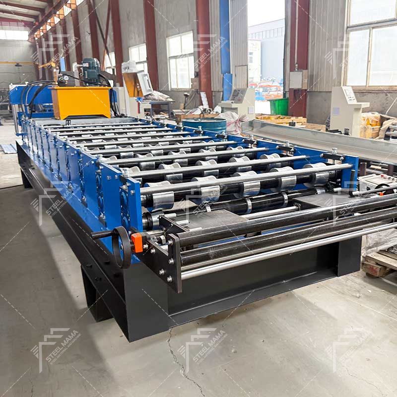 Steelmama Camerún Popular 840 Máquina formadora de rollos de láminas de paneles de techo frío trapezoidales para la venta