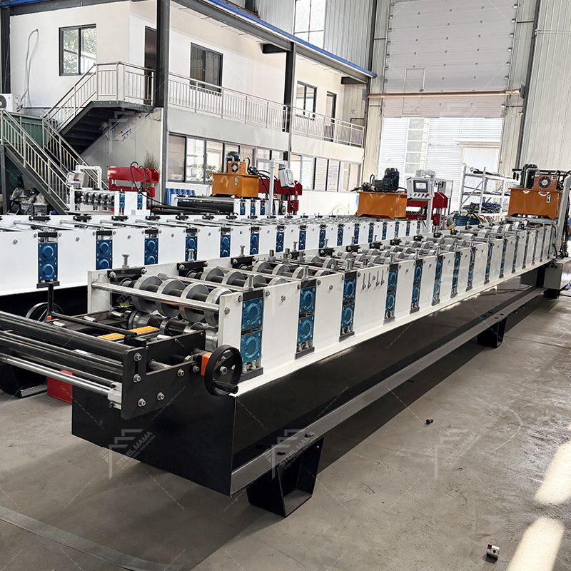 Máquina para fabricar láminas de techo con tapa de cumbrera de metal de primera calidad popular en Sudáfrica